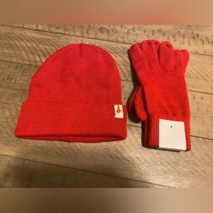Makers Mark Bourbon Red Winter Gloves & Beanie